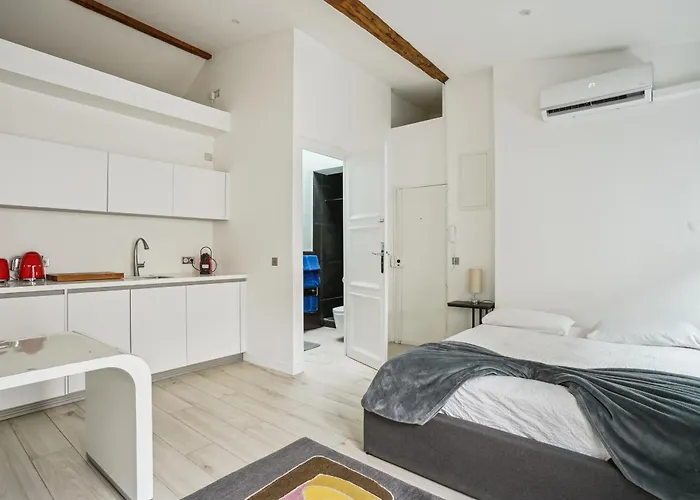 New Apartment Near Champs Elysees
