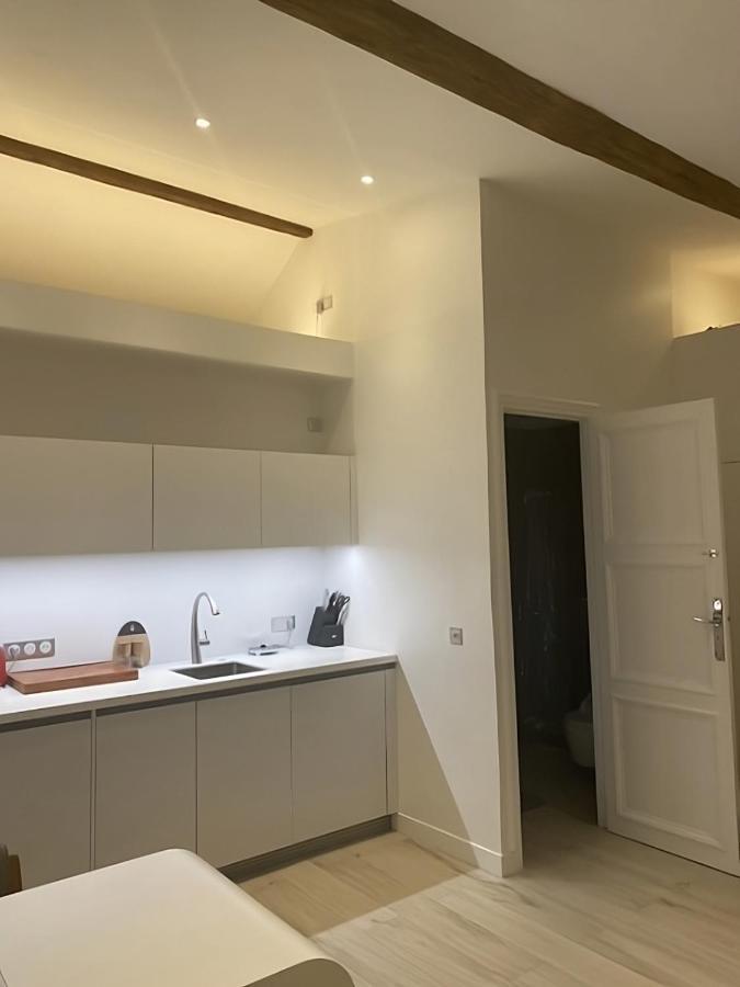 New Near Champs Elysees Apartment *