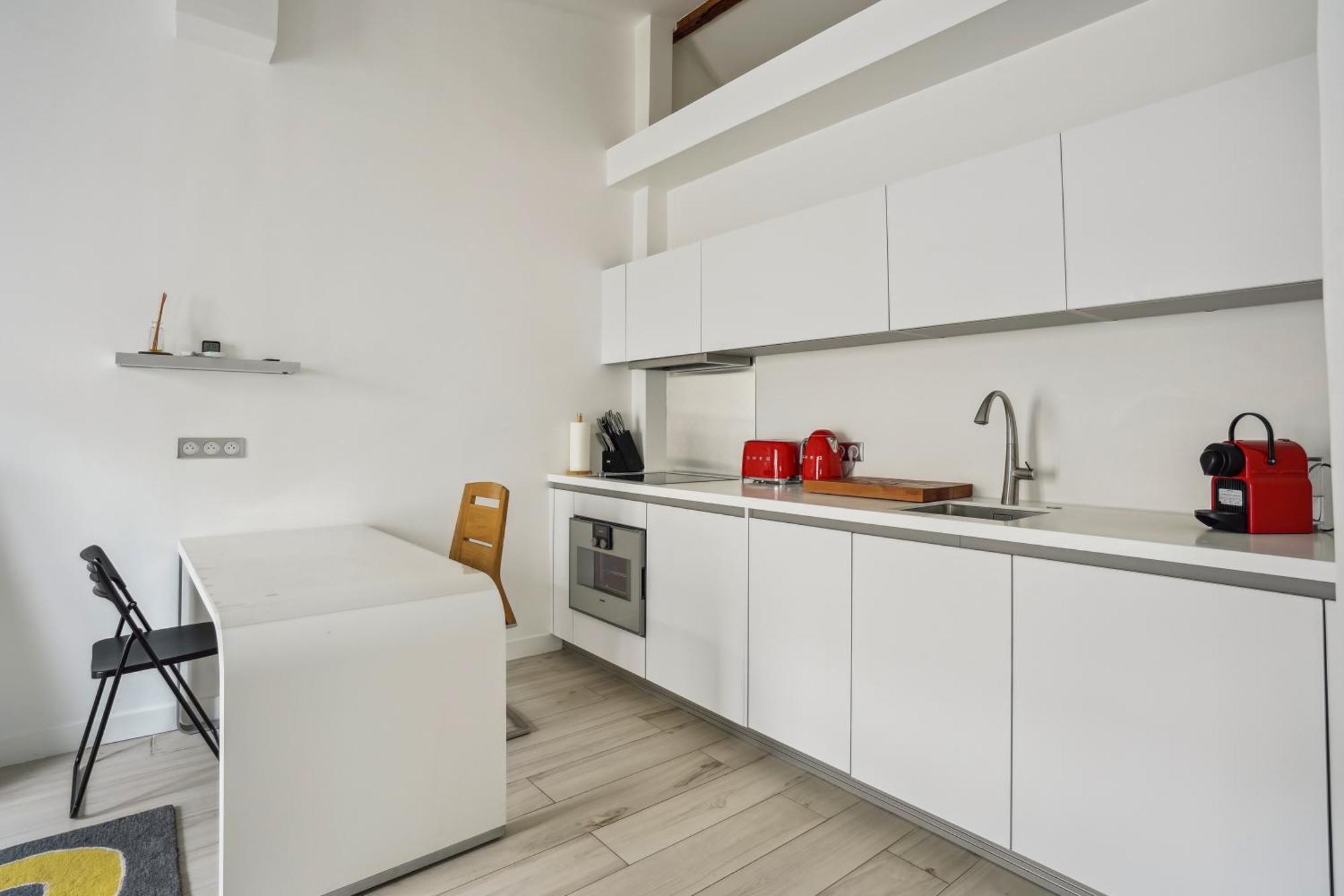 Apartment New Near Champs Elysees Paris